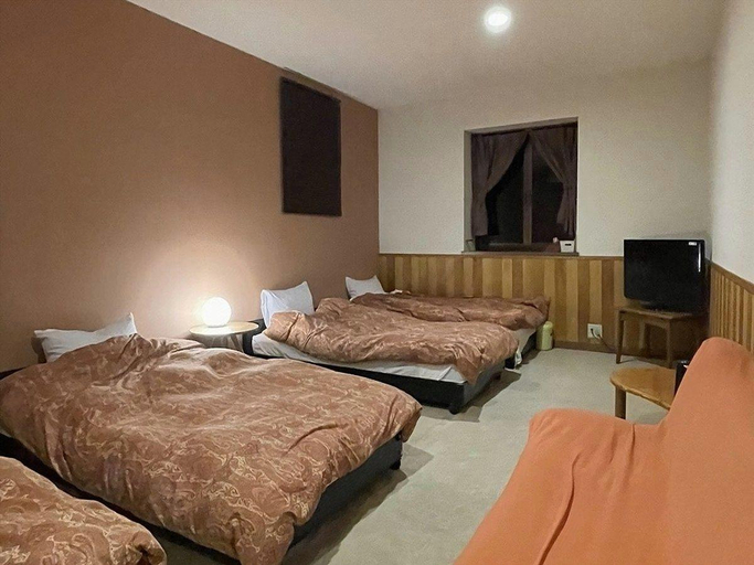 Bedroom 5, Strawberries Hotel Masquerade, Higashiizu
