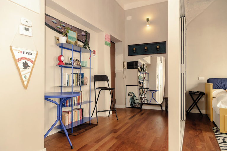 Interior 4, Loft Pop-Industrial con vista Acquedotto, Roma