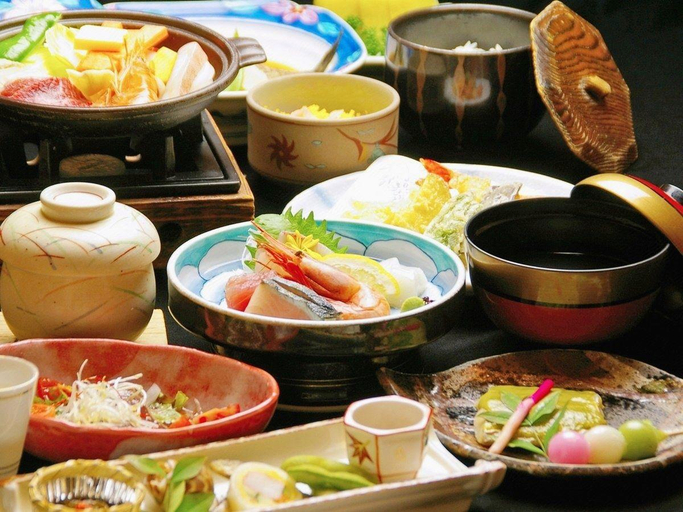 Food & Drinks 3, Ako Heights, Akō