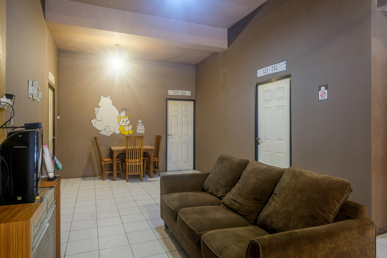 Others 4, RedDoorz Hostel near Malang Train Station 3, Malang