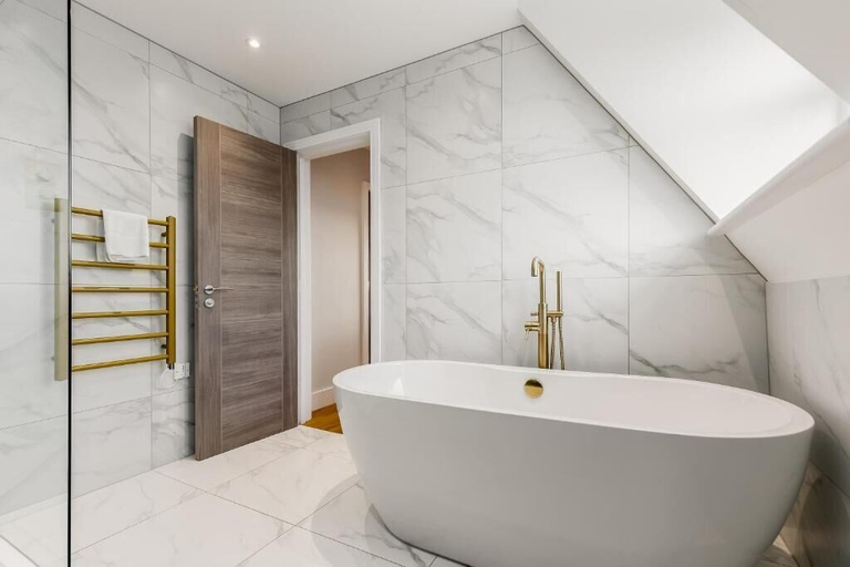 Bathroom 3, Tower House Apartments, Poole