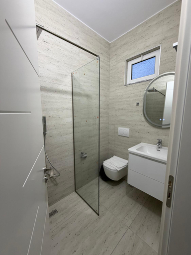 Bathroom 3, Beachfront House Saliko, Sarandës
