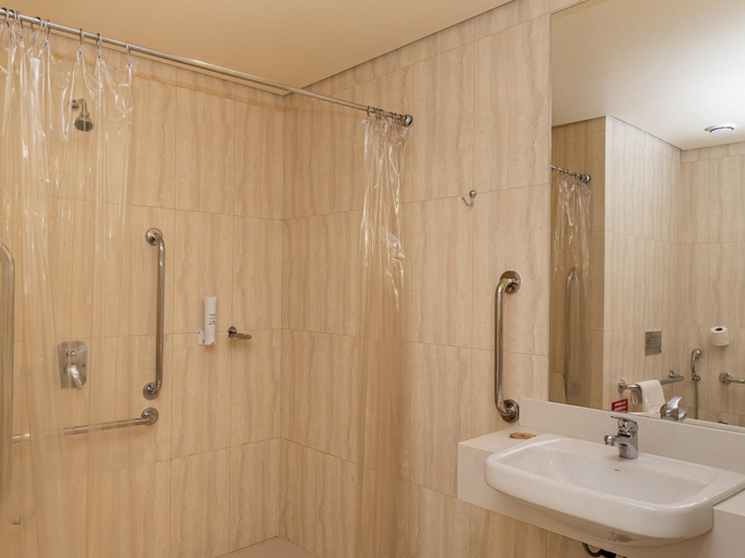Bathroom 3, ibis Styles Curitiba Aeroporto, São José dos Pinhais
