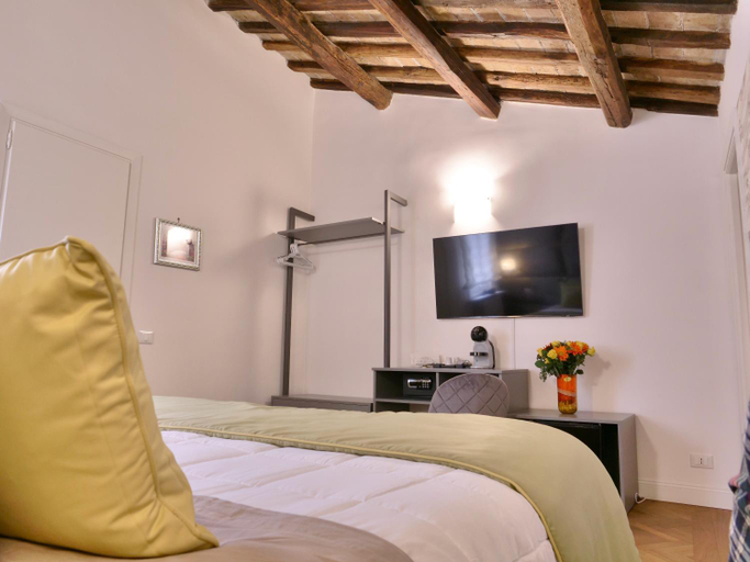 Others 2, HELMIRAGE SUITE VIA DEL CORSO, Rome