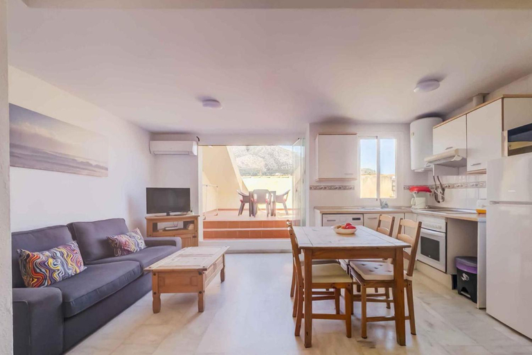 4, 3 Bed Apartment Sleeps 5 - 2 Pools - Smart Tv, Málaga