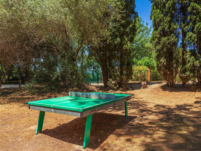 Property grounds, Spacious Chic Stay Near Golden Isles, Var