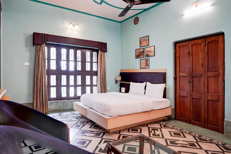 Room 4, Deluxe With Ganga Viewpalette Heritage, Varanasi