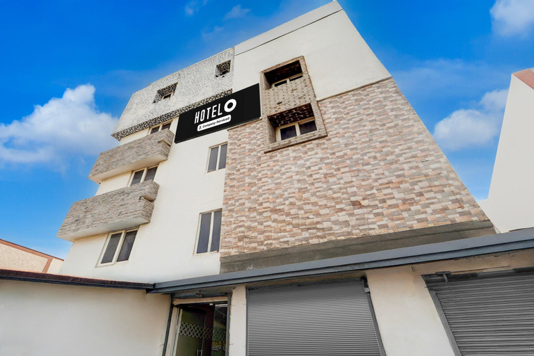 Exterior 2, Deluxe Viswa Towers, Madurai