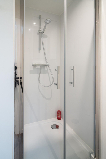 Bathroom 2, Romantic Apartment in Antwerp Centre, Antwerpen