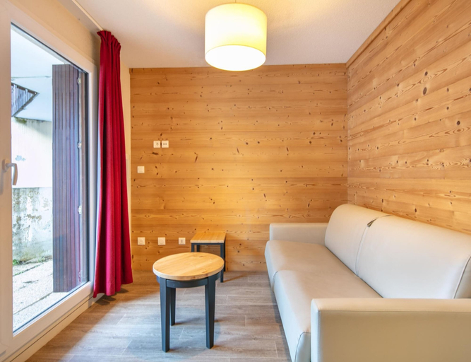 Living room, Mountain Lodging With Private Balcony, Savoie