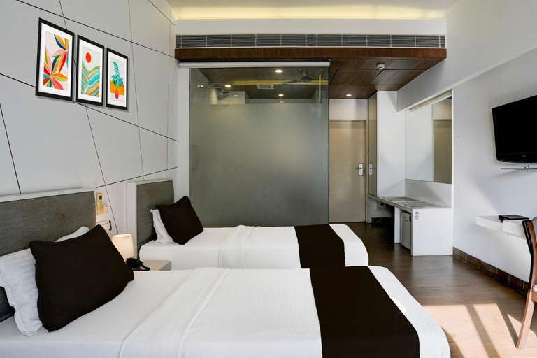 Room 4, Suite Hotel Harmony, Rajkot