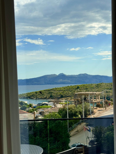 Others 4, Marisol Hotel, Sarandës