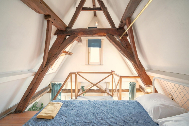 Room 5, Spacious Duplex in Antwerp Old Town, Antwerpen