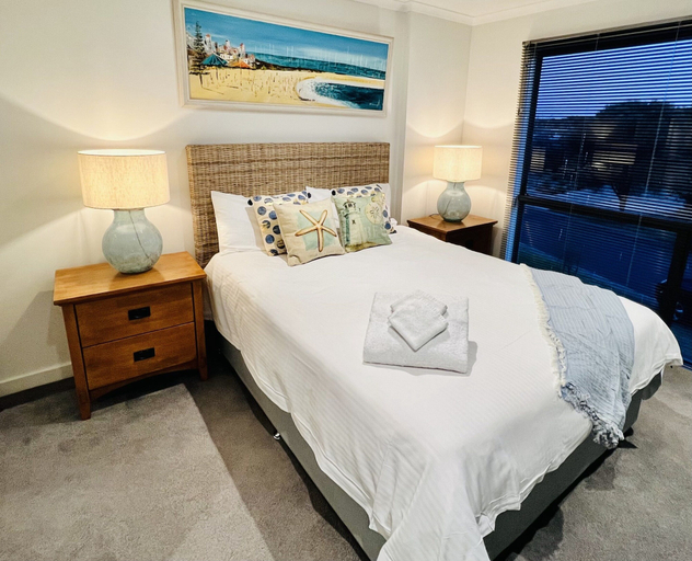 Room 2, Spacious 2-bed Townhouse Near Torquay Beach, Surf Coast - East