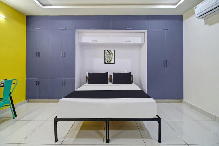 Room 5, Deluxe RSL Guest House, Guntur