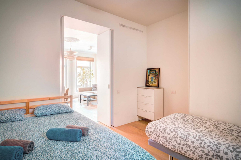 Room 5, Charming Bright Stone Lodge, Antwerpen