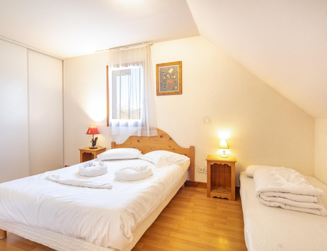 Room, Nature-focused 5-guest Studio, Haute-Savoie