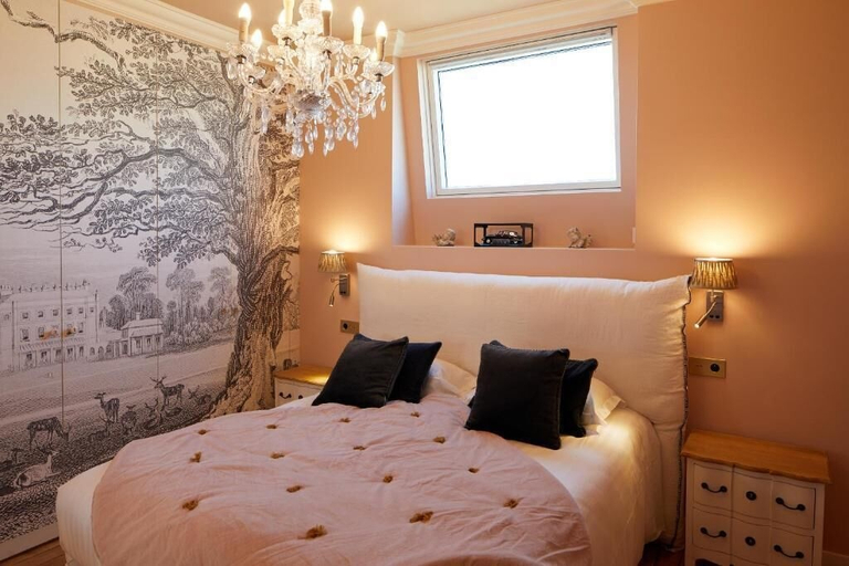 Room 4, Villa Gabriel Maison Blanche Chartres, Eure-et-Loir