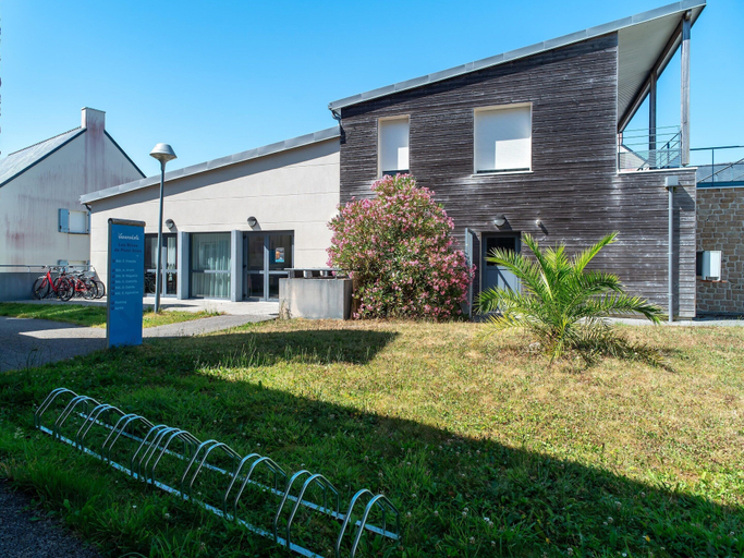 Garden 5, Art Village Apartment for Four, Finistère