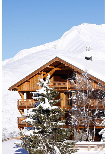 Exterior 2, Spacious Alpine Apartment by the Chairlifts, Isère