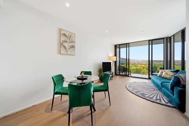 Living room 2, Stylish 1BR CBD w/ Parking Lot, Canberra