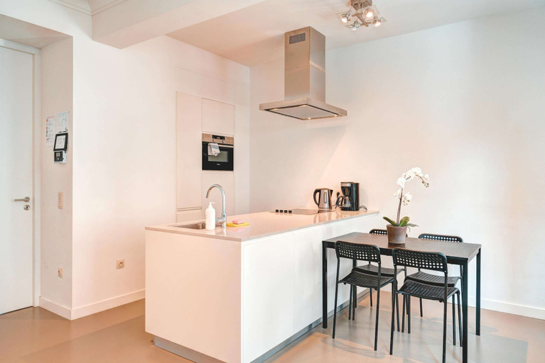 Private kitchen 2, Family Retreat With Balcony in Meir, Antwerpen