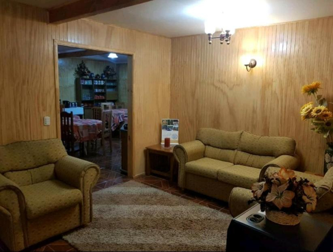 Others 2, Hostal Internacional Valdivia, Valdivia