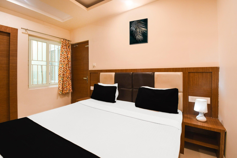 Room 4, Saver Double Hotel Subhadarsan, Puri