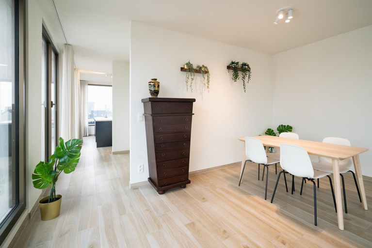 Dining, Executive 3BR Apartment in Antwerp, Antwerpen