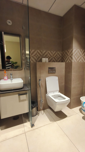 Bathroom, Voyzen Privé, Gautam Buddha Nagar