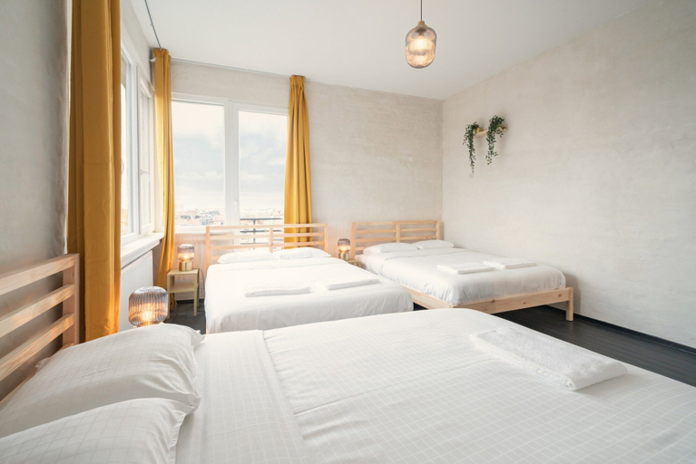Room 5, Spacious 2BR Stay for 14 by Grand Central, Antwerpen