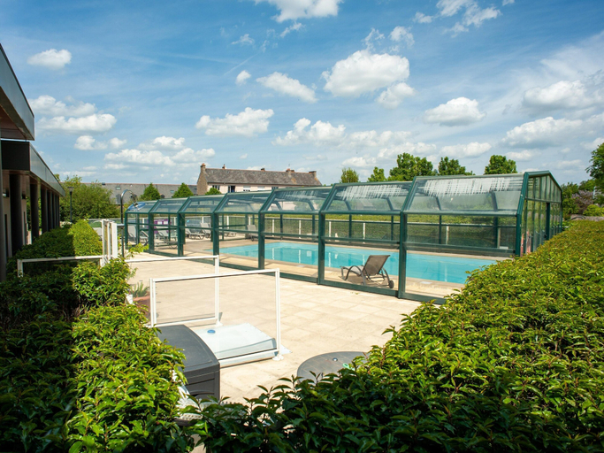 Pool 2, Dinan Stay With Free Parking, Côtes-d'Armor