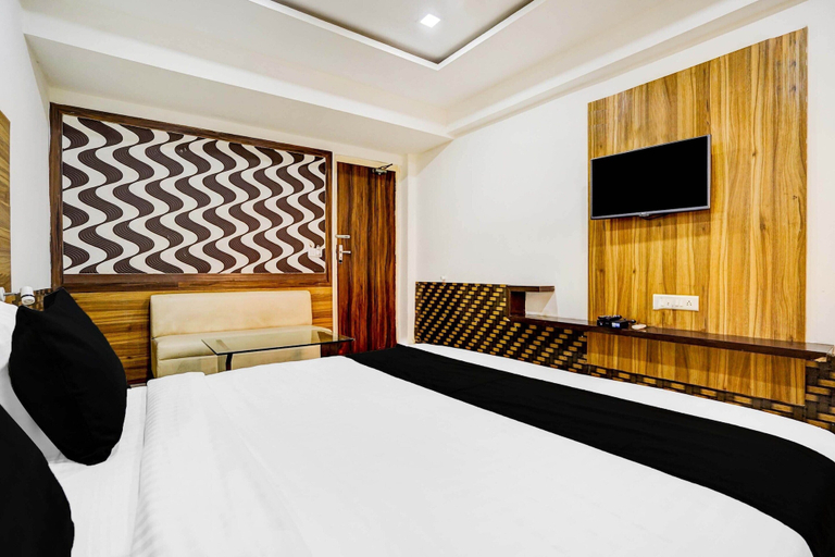 Room 4, Collection O Infocity Metro Station, Gandhinagar