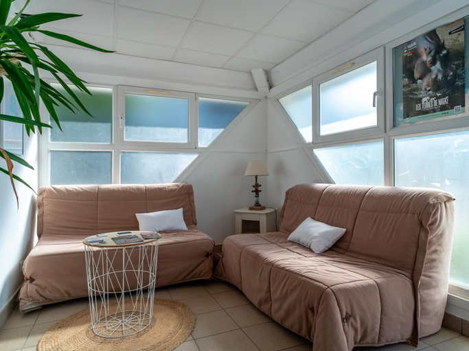Living room 2, Retreat With Heated Pool & Coast, Morbihan