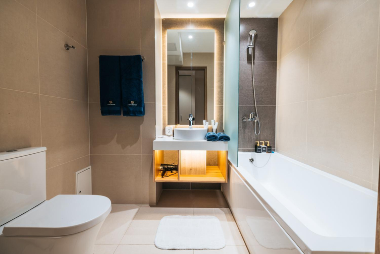 Bathroom 2, May Seven Serviced Apartment, Ulan Bator