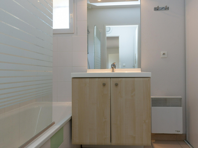 Bathroom, Coastal Retreat Near Sandy Beach, Hérault