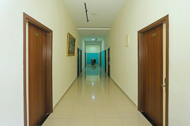 Interior 3, Luxury Deluxe DBL Retreat W/ Free Wifi and Parking, Central Jakarta