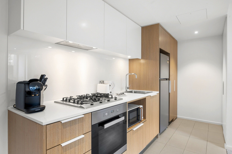Private kitchen 5, Marina-view 1-bed Apartment in Docklands, Melbourne