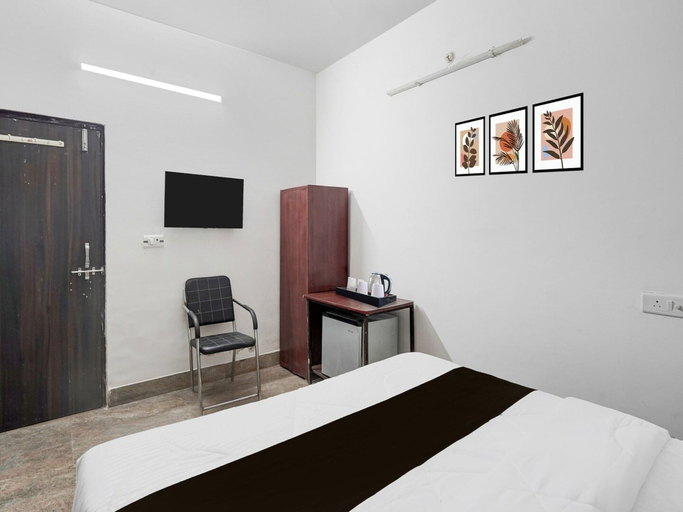 Room 5, Hotel O City Park Kota, Kota
