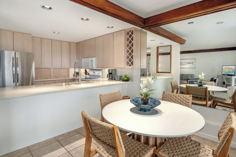Others 5, Poipu Sands by OUTRIGGER, Kauai