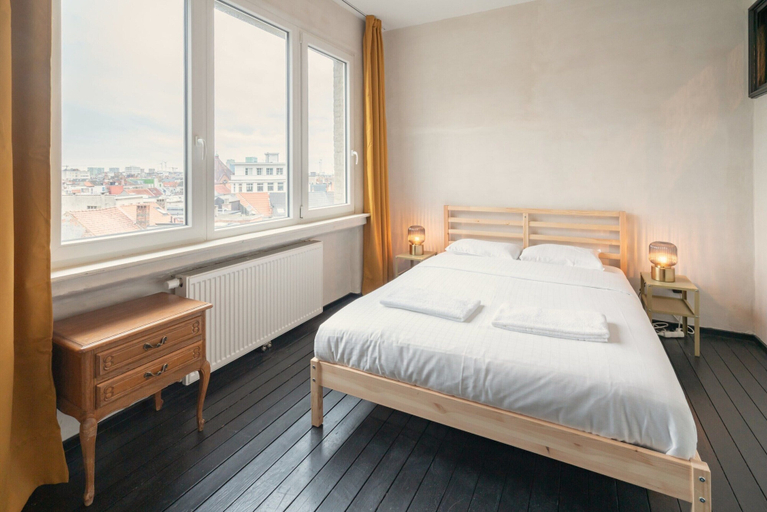 Room 5, 2BR Apartment Near Grand Central Station, Antwerpen