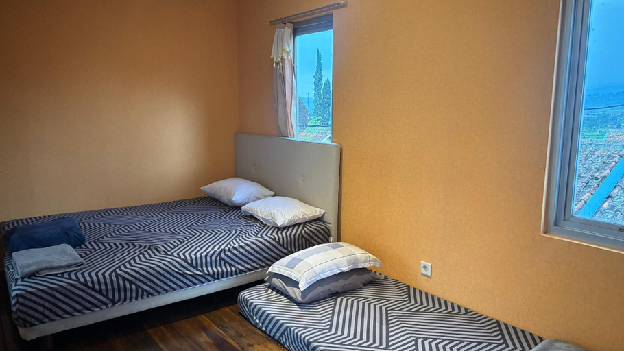 Room 5, Villa Garcinia 111 Ciwidey, Bandung