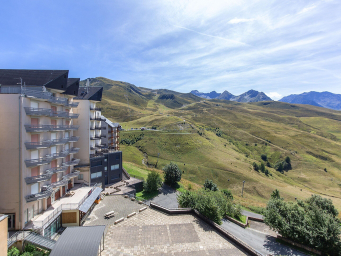 Exterior 3, Spacious 2-bedroom 6-guest Apartment, Hautes-Pyrénées
