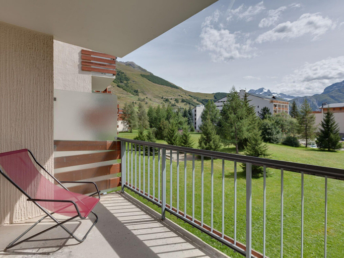 Balcony 3, 1 BR Apartment for 6 in Les Deux Alpes, Isère