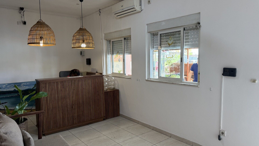 Lobby 5, Agua Leve, Água Grande