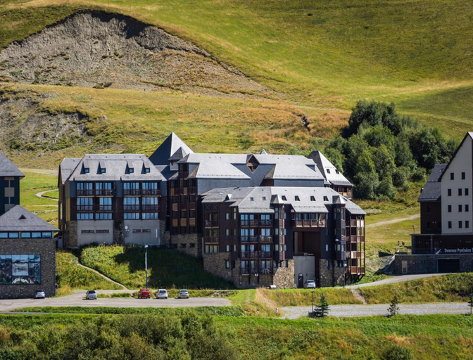 Exterior 5, Spacious 7-person Mountain Rental, Hautes-Pyrénées