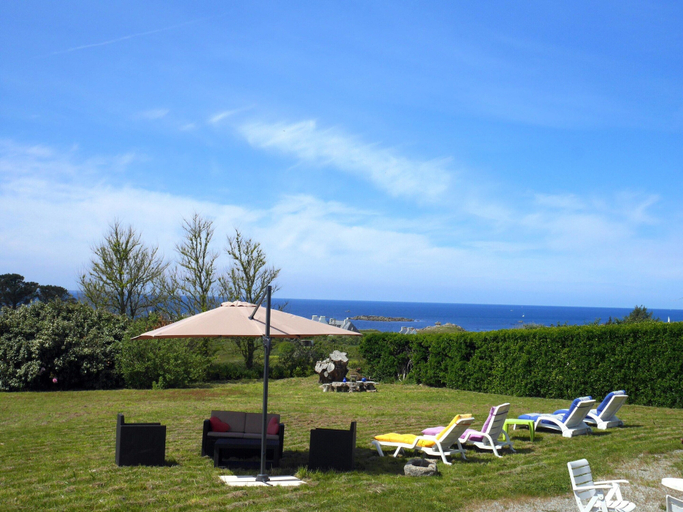 Garden 5, Panoramic Sea View Retreat in Brittany, Finistère