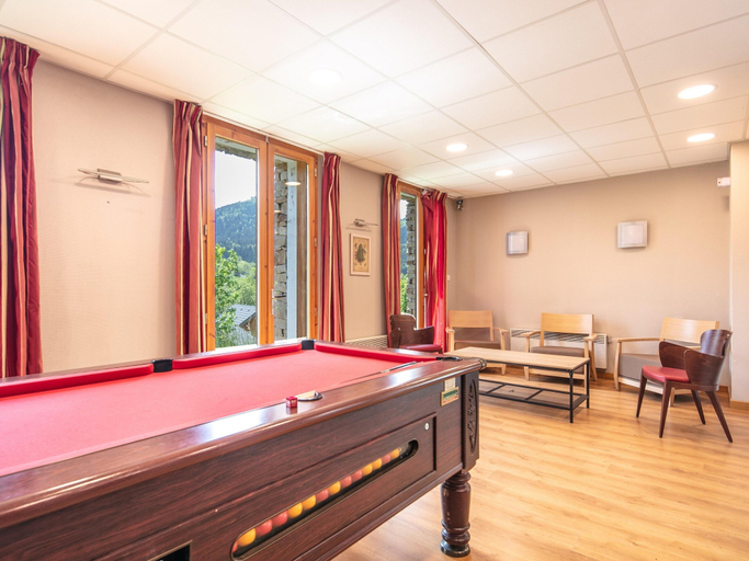 Game room 5, Family Studio With Sleeping Nook, Isère