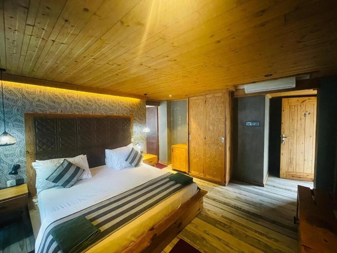 Room 2, The Sun Coast Beach Resort - Mirissa, Weligama