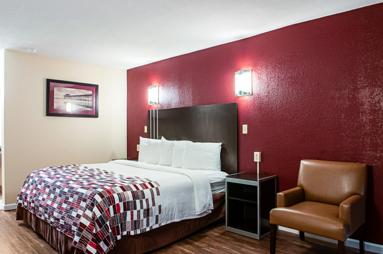 Bedroom 3, Red Roof Inn Slidell, Saint Tammany